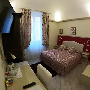2* Bed & Breakfast Five Roses