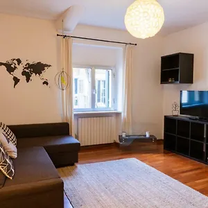 https://domus-san-rocchetto.hotelinveneto.com